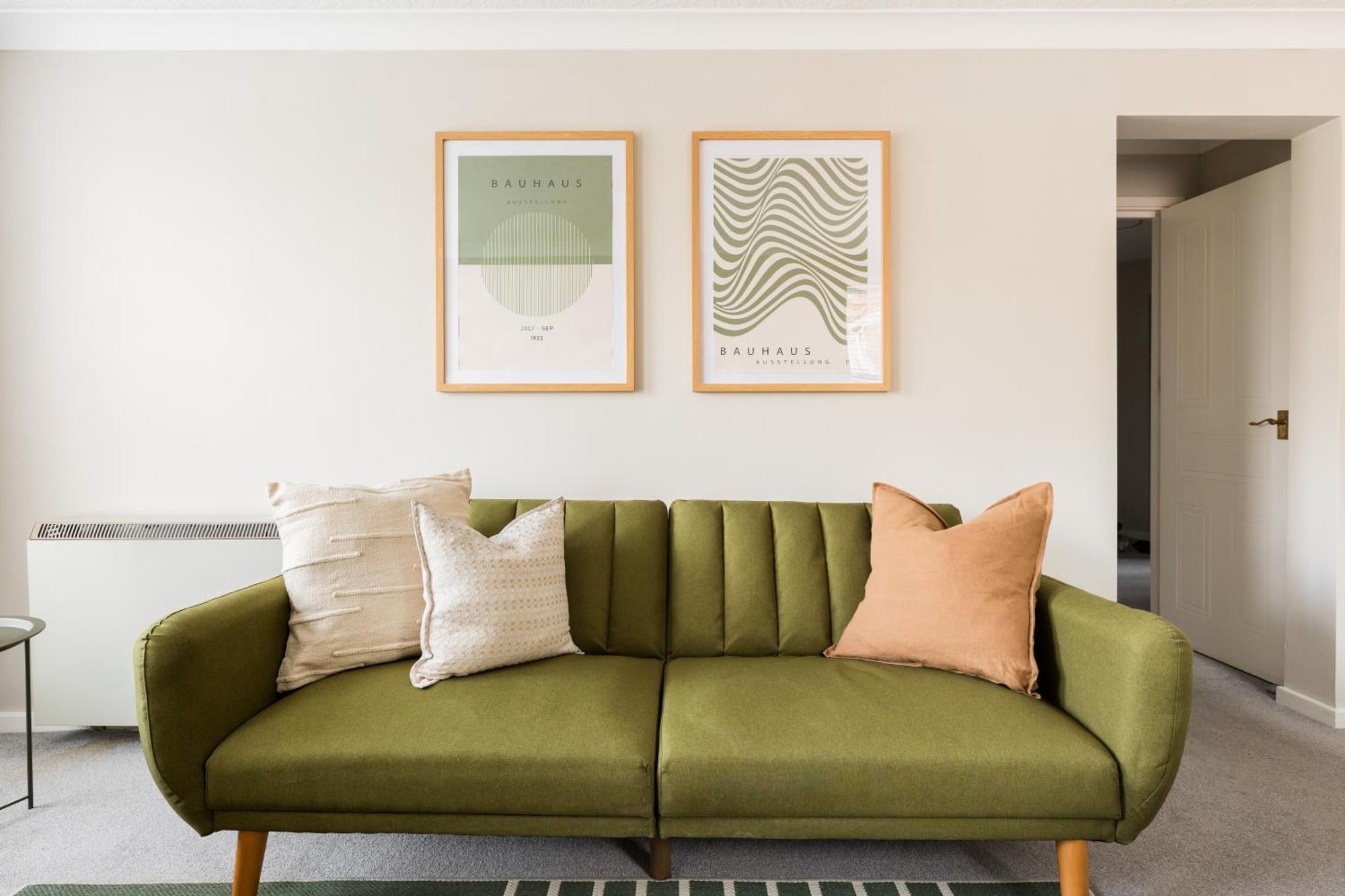 Modern 2-Bedroom Apartments With Free Parking In Leamington Spa Exterior foto