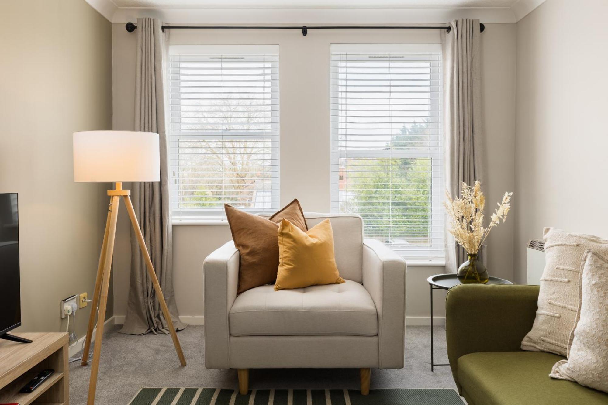 Modern 2-Bedroom Apartments With Free Parking In Leamington Spa Exterior foto