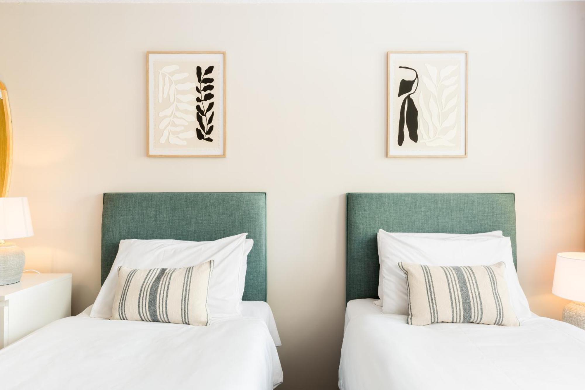 Modern 2-Bedroom Apartments With Free Parking In Leamington Spa Exterior foto